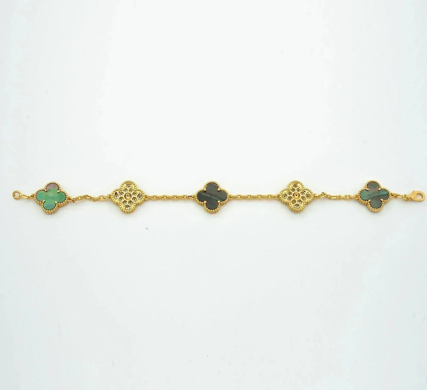 [ECHO ] CLOVER 5 MOTIF GRAY MOP BRACELET COLLECTION