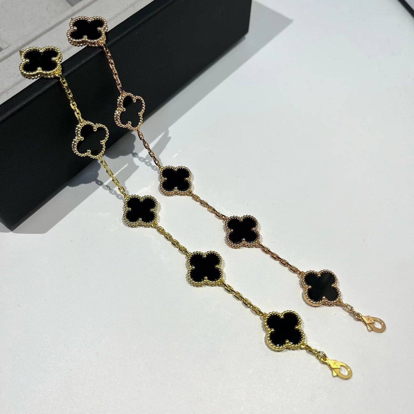 [ECHO ] CLOVER 5 MOTIF ONYXS BRACELET COLLECTION
