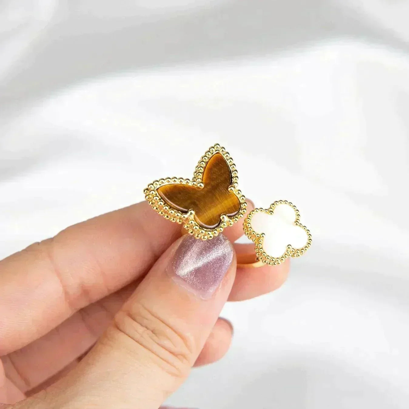 [Echo ]LUCKY BETWEEN THE FINGER RING