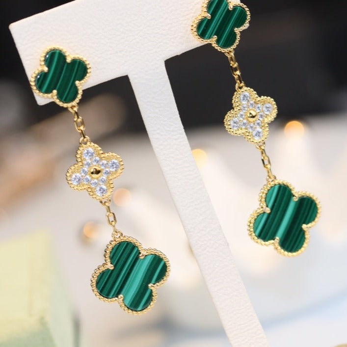 [Echo ]CLOVER EARRINGS GOLD MALACHITE DIAMOND 3 MOTIF