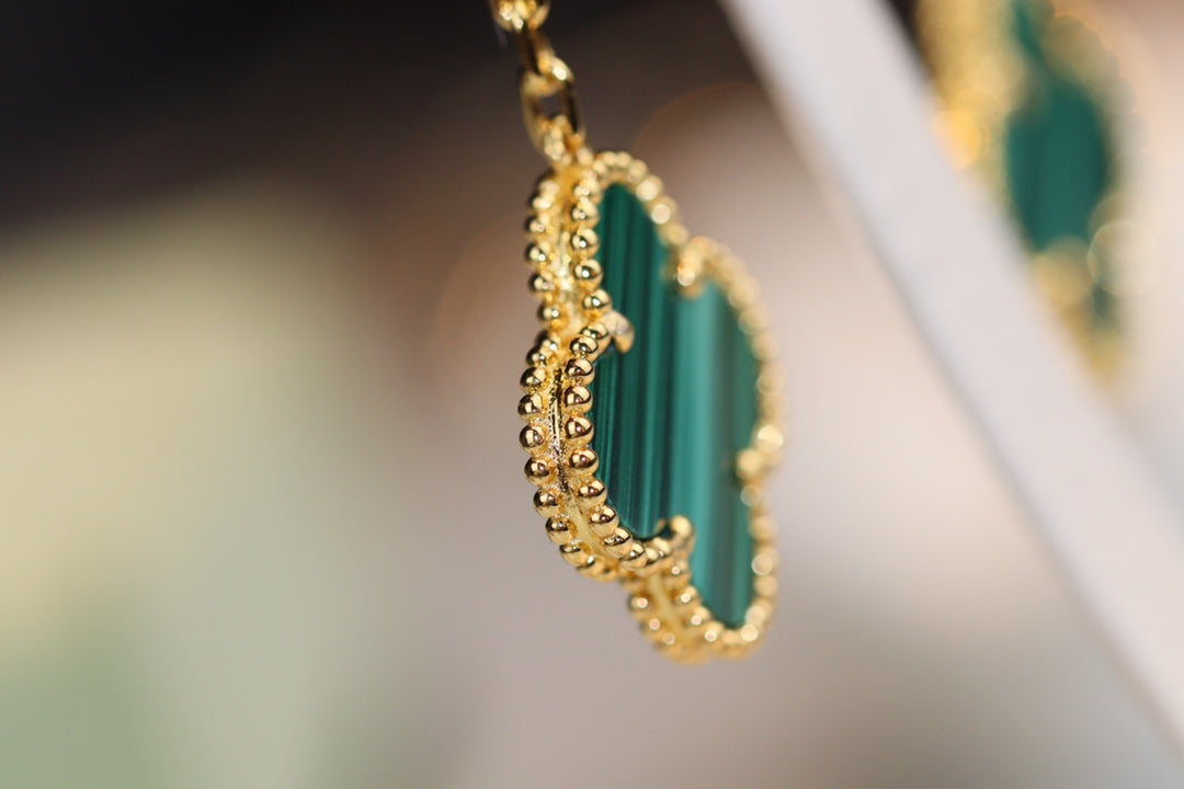 [Echo ]CLOVER EARRINGS GOLD MALACHITE DIAMOND 3 MOTIF