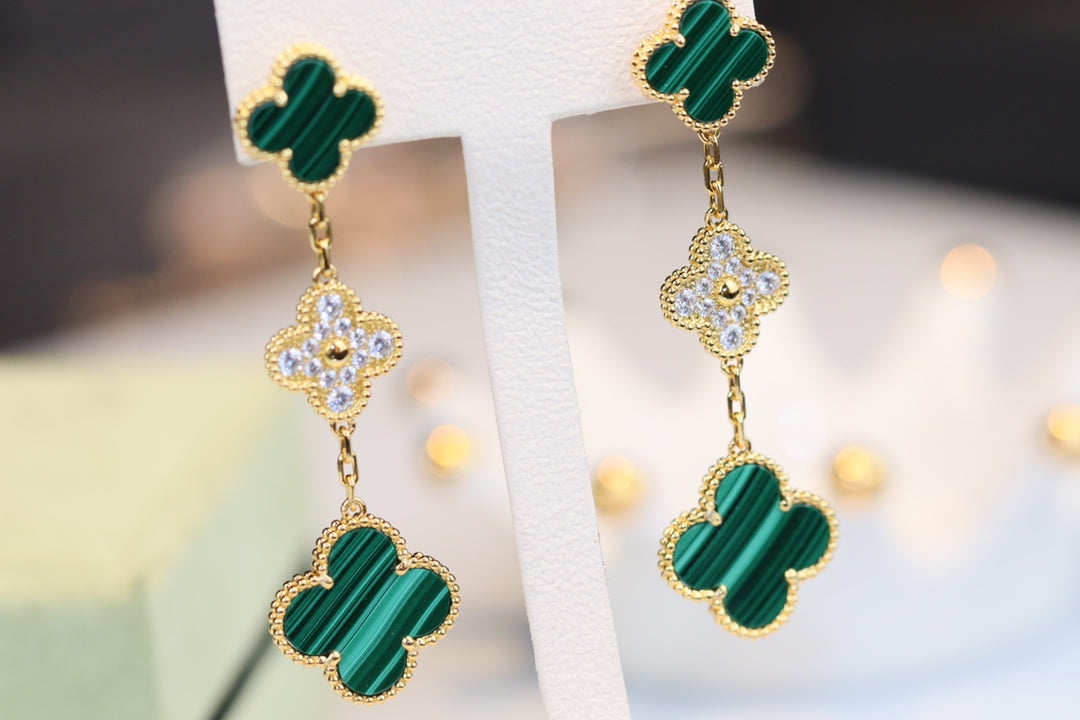 [Echo ]CLOVER EARRINGS GOLD MALACHITE DIAMOND 3 MOTIF