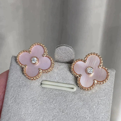 [Echo ]CLOVER MEDIUM 1 MOTIFS  PINK MOP DIAMOND EARRINGS