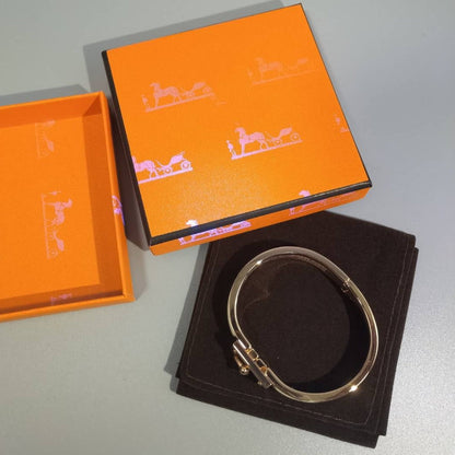 [Echo ]H RED BRACELET