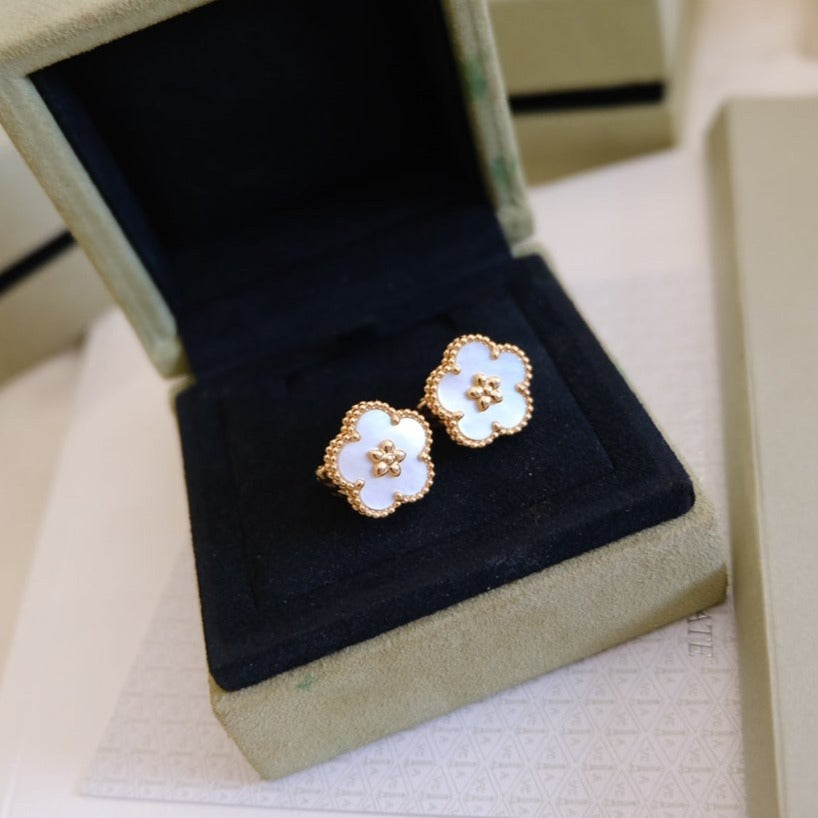 [Echo ]LUCKY PINK GOLD WHITE MOP EARRINGS