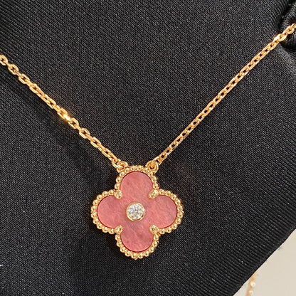 [Echo ]CLOVER 15MM DIAMOND RHODONITE NECKLACE