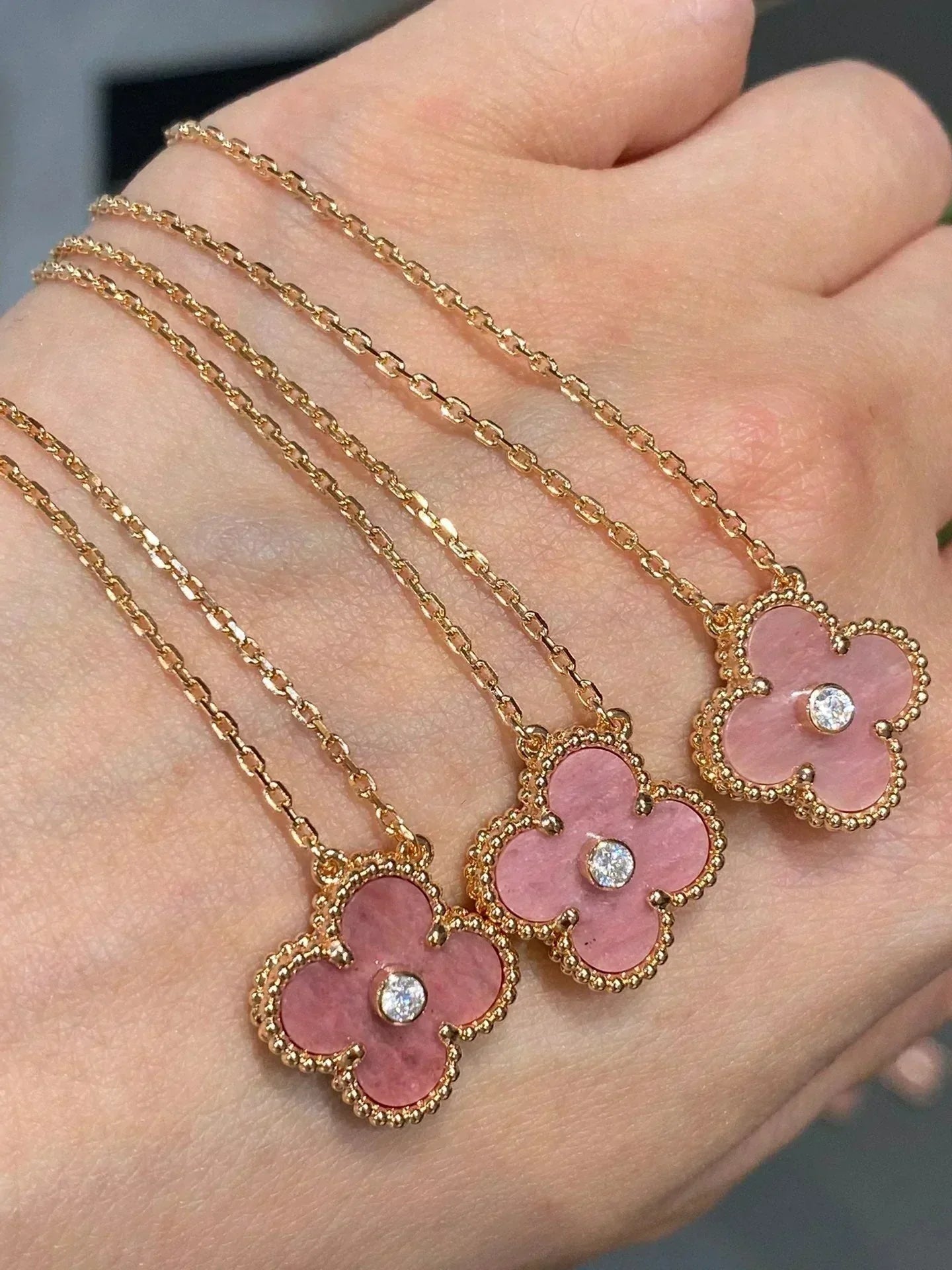 [Echo ]CLOVER 15MM DIAMOND RHODONITE NECKLACE