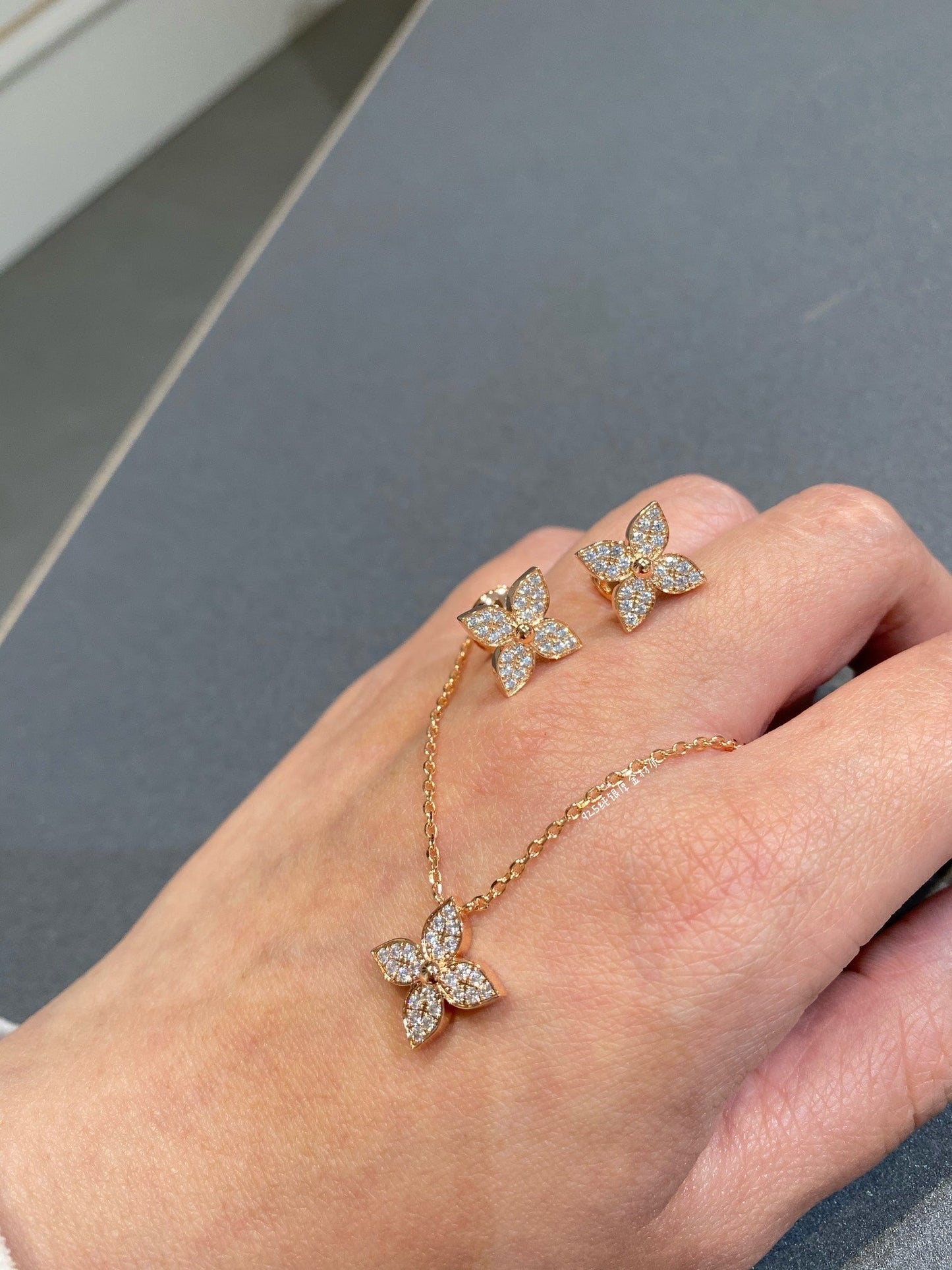 [Echo ]STAR DIAMOND NECKALCE