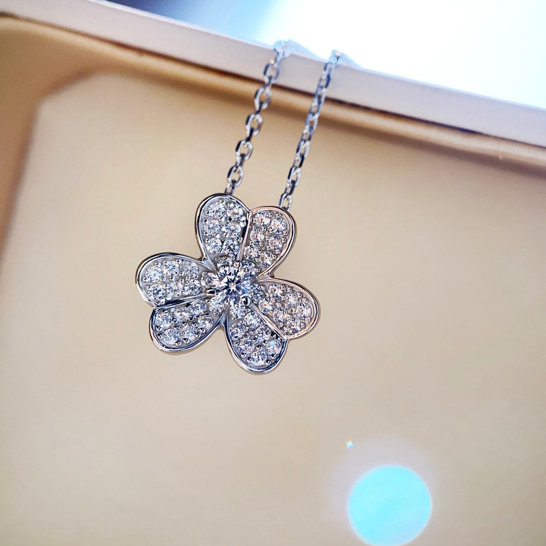 [Echo ]CLOVER DIAMOND NECKLACE SILVER