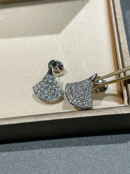 [Echo ]DREAM STUD EARRINGS DIAMOND