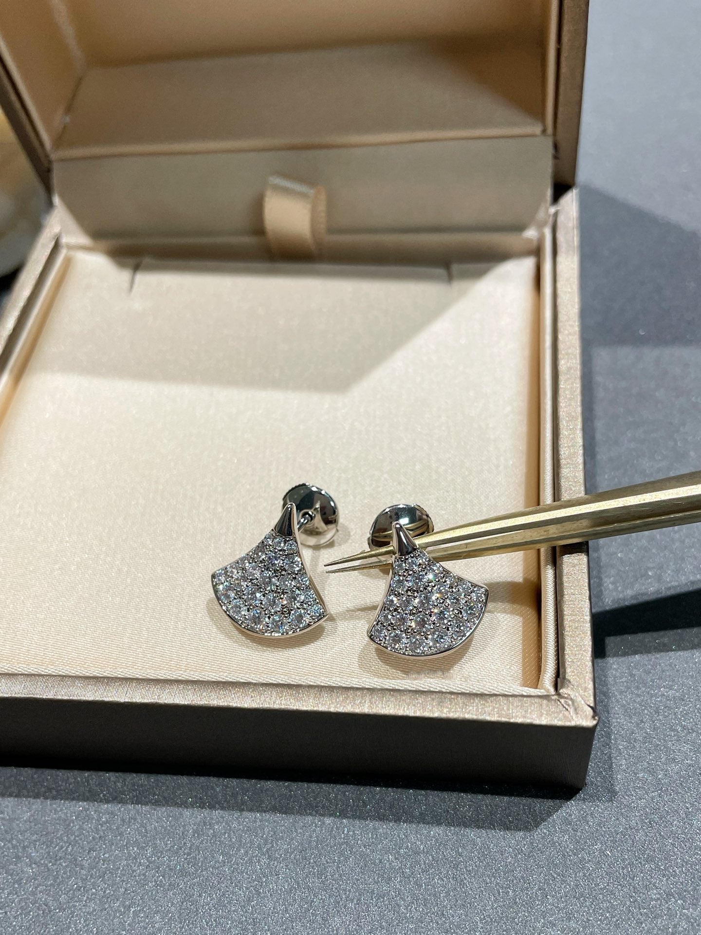 [Echo ]DREAM STUD EARRINGS DIAMOND