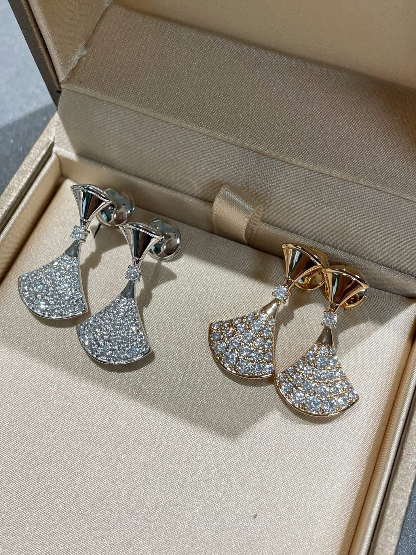 [Echo ]DREAM EARRINGS DIAMOND