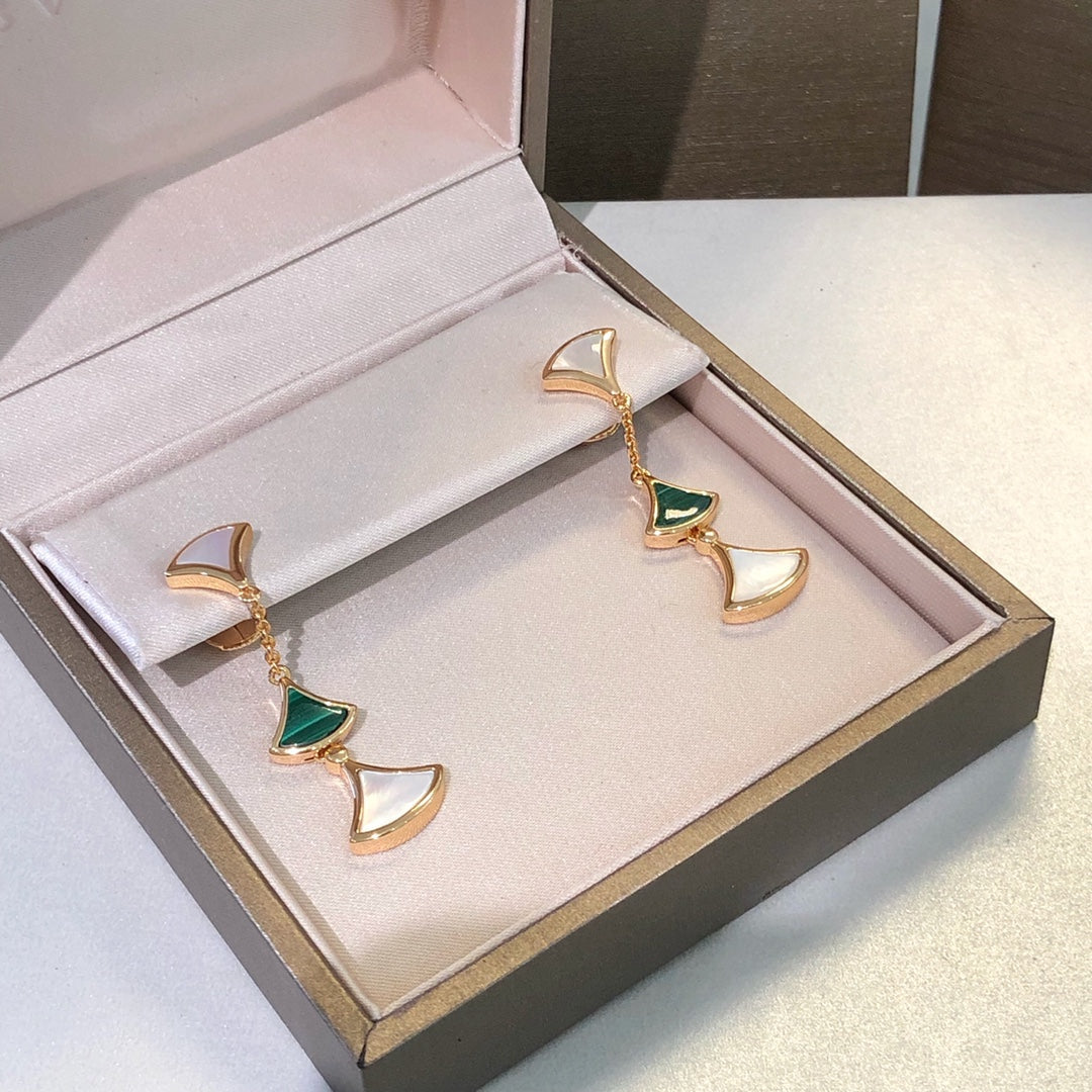 [Echo ]DREAM EARRINGS 3 MOTIFS MALACHITE MOP PINK GOLD