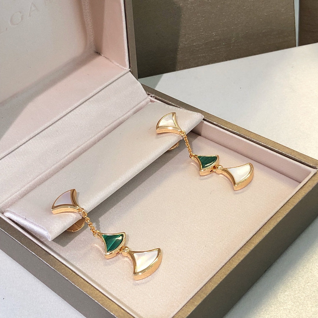 [Echo ]DREAM EARRINGS 3 MOTIFS MALACHITE MOP PINK GOLD