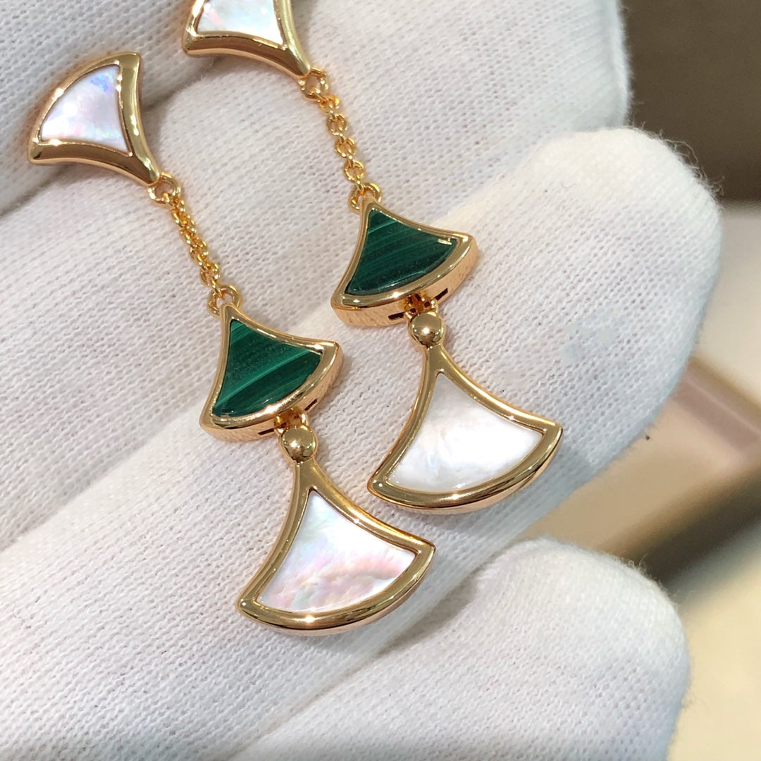 [Echo ]DREAM EARRINGS 3 MOTIFS MALACHITE MOP PINK GOLD