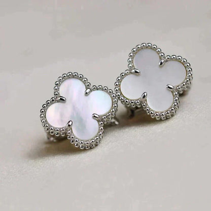 [Echo ]CLOVER MEDIUM 1 MOTIFS  WHITE MOP EARRINGS SILVER