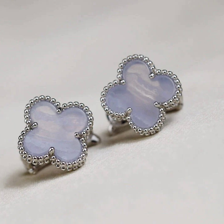 [Echo ]CLOVER MEDIUM 1 MOTIFS  WHITE MOP EARRINGS SILVER