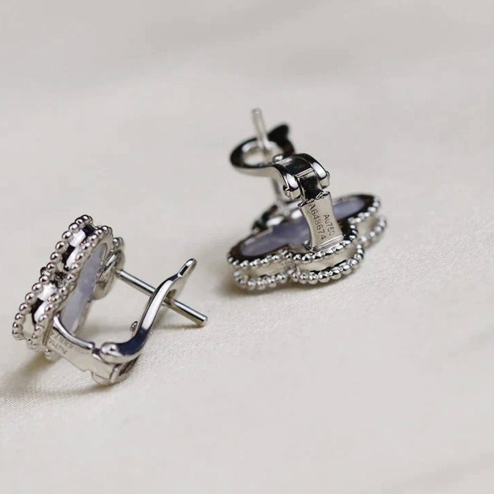 [Echo ]CLOVER MEDIUM 1 MOTIFS  WHITE MOP EARRINGS SILVER