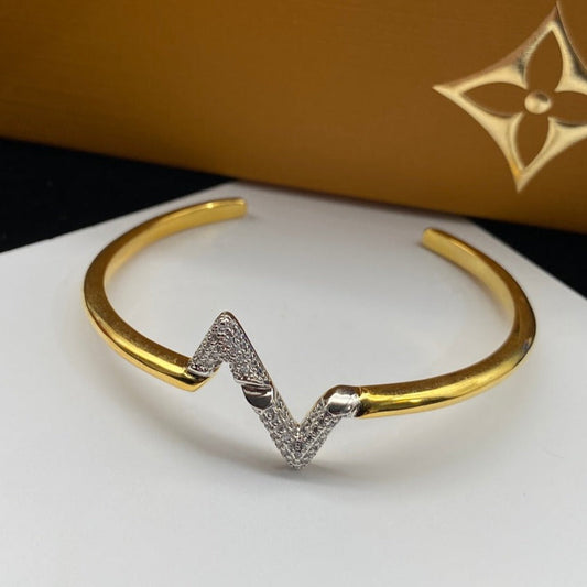[Echo ]VOLTE UPSITE DOWN DIAMOND GOLD OPEN BRACELET