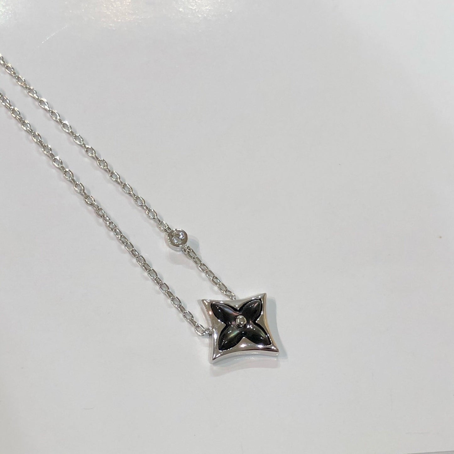 [Echo ]STAR BLACK MOP NECKLACE