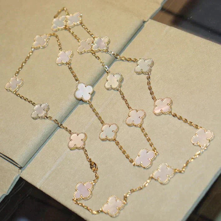 [Echo ]CLOVER 20 MOTIFS WHITE MOP NECKLACE
