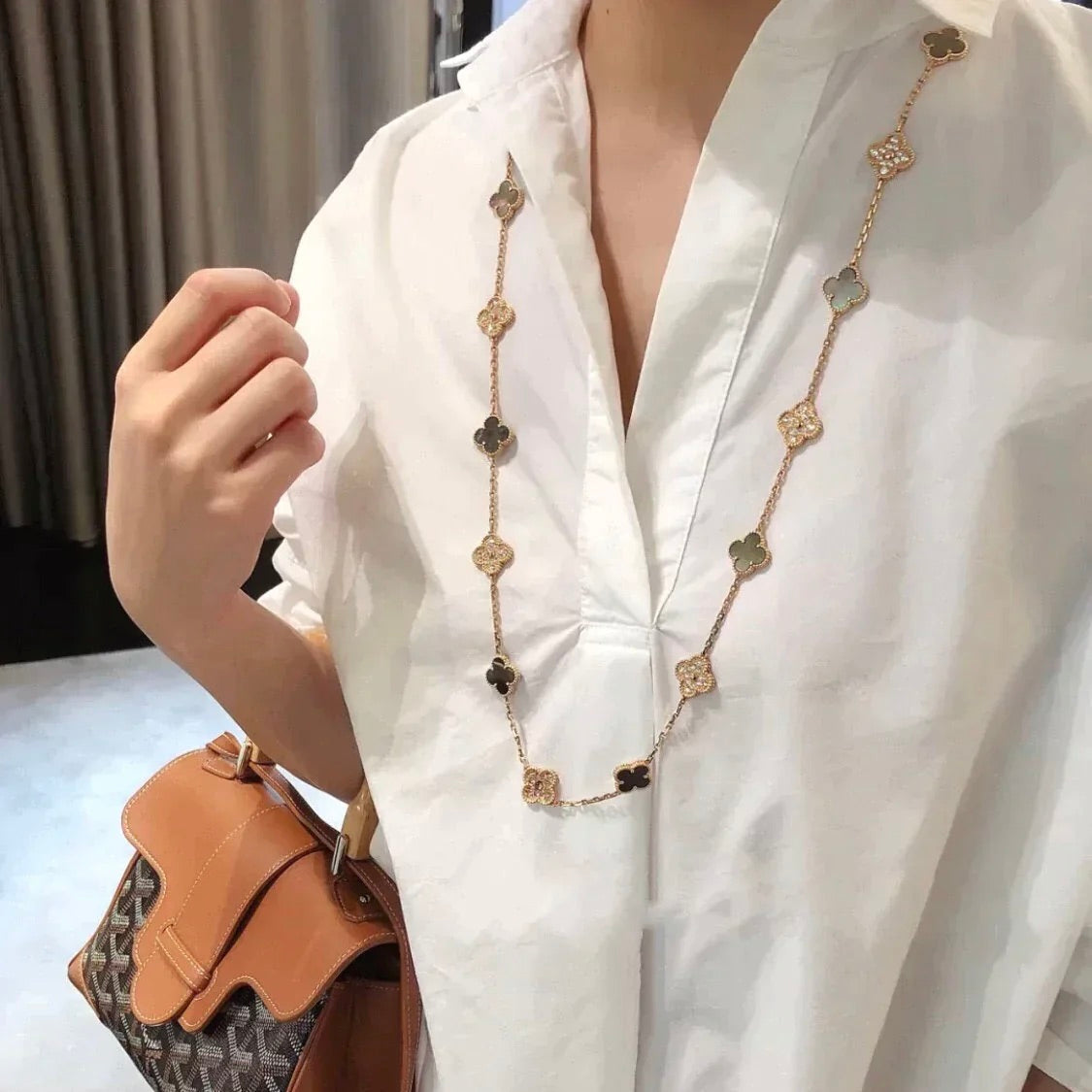 [エコー]クローバー 20モチーフ ダークモップ ダイヤモンドネックレス