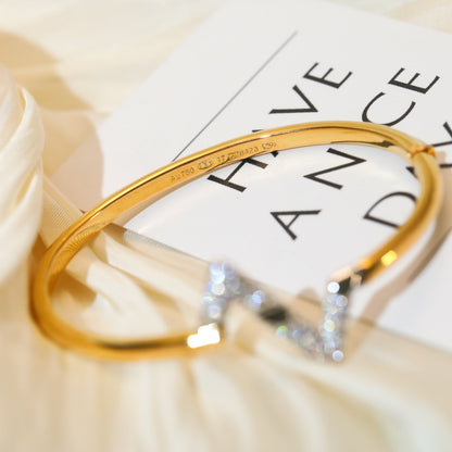 [Echo ]VOLTE UPSITE DOWN GOLD DIAMOND BRACELET