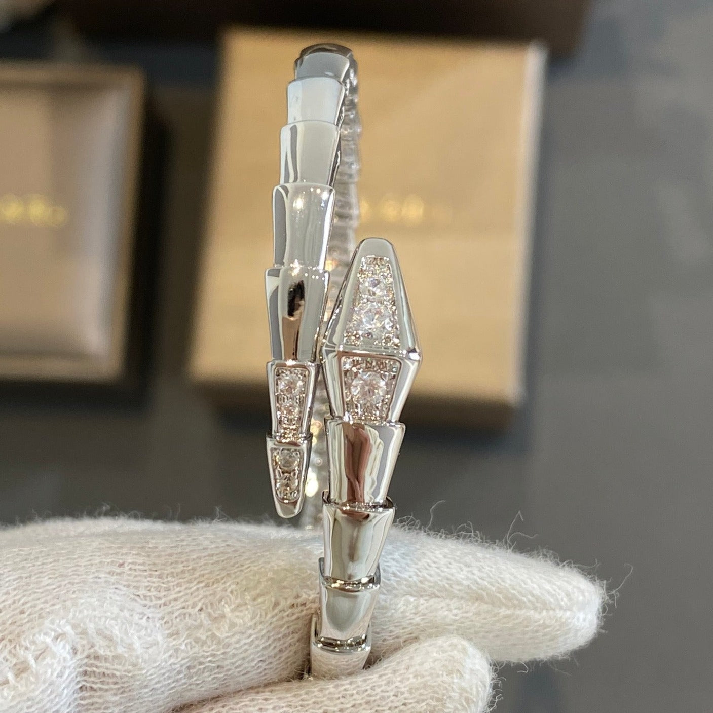 [Echo ]SERPENTI BRACELET DIAMONDS SILVER
