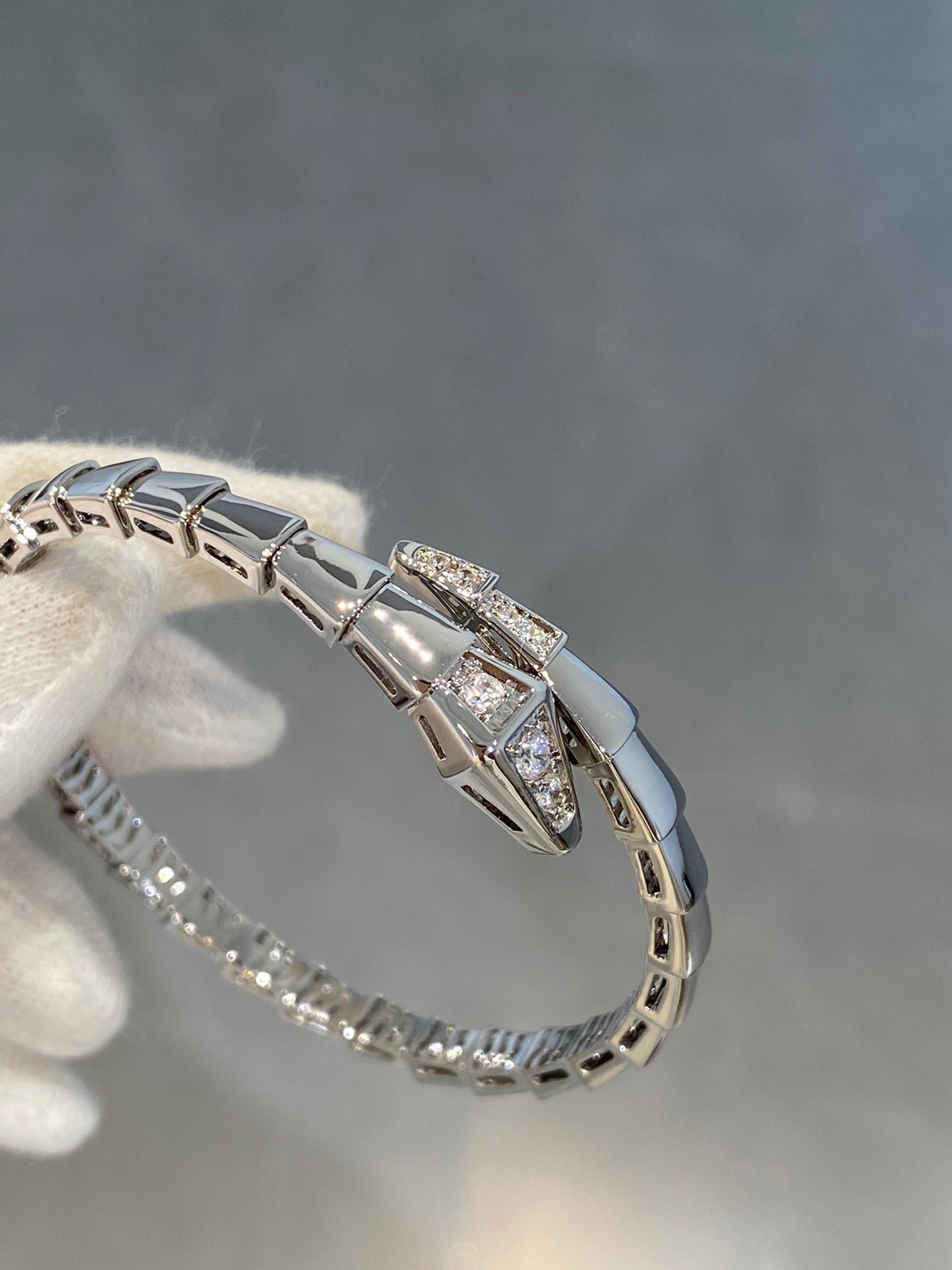 [Echo ]SERPENTI BRACELET DIAMONDS SILVER