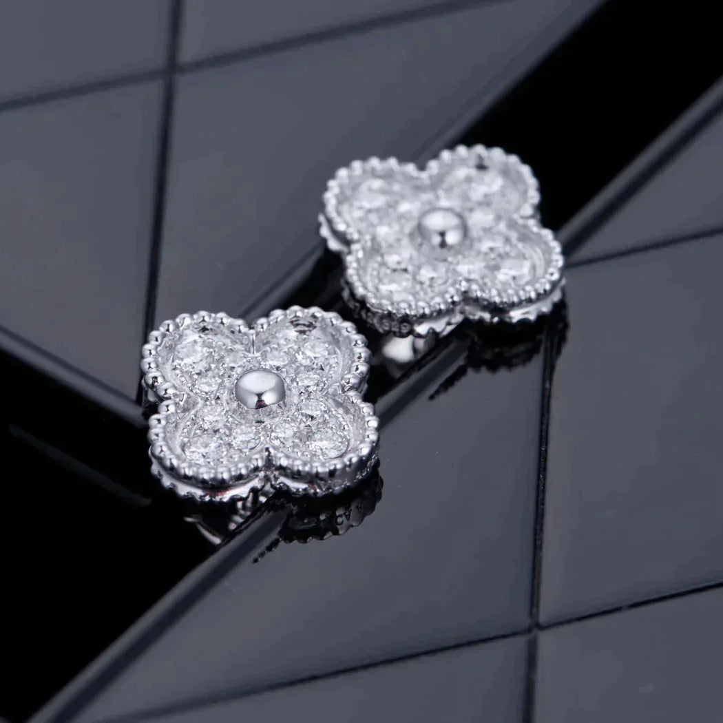 [Echo ]CLOVER 1 MOTIFS DIAMOND STUD EARRINGS SILVER