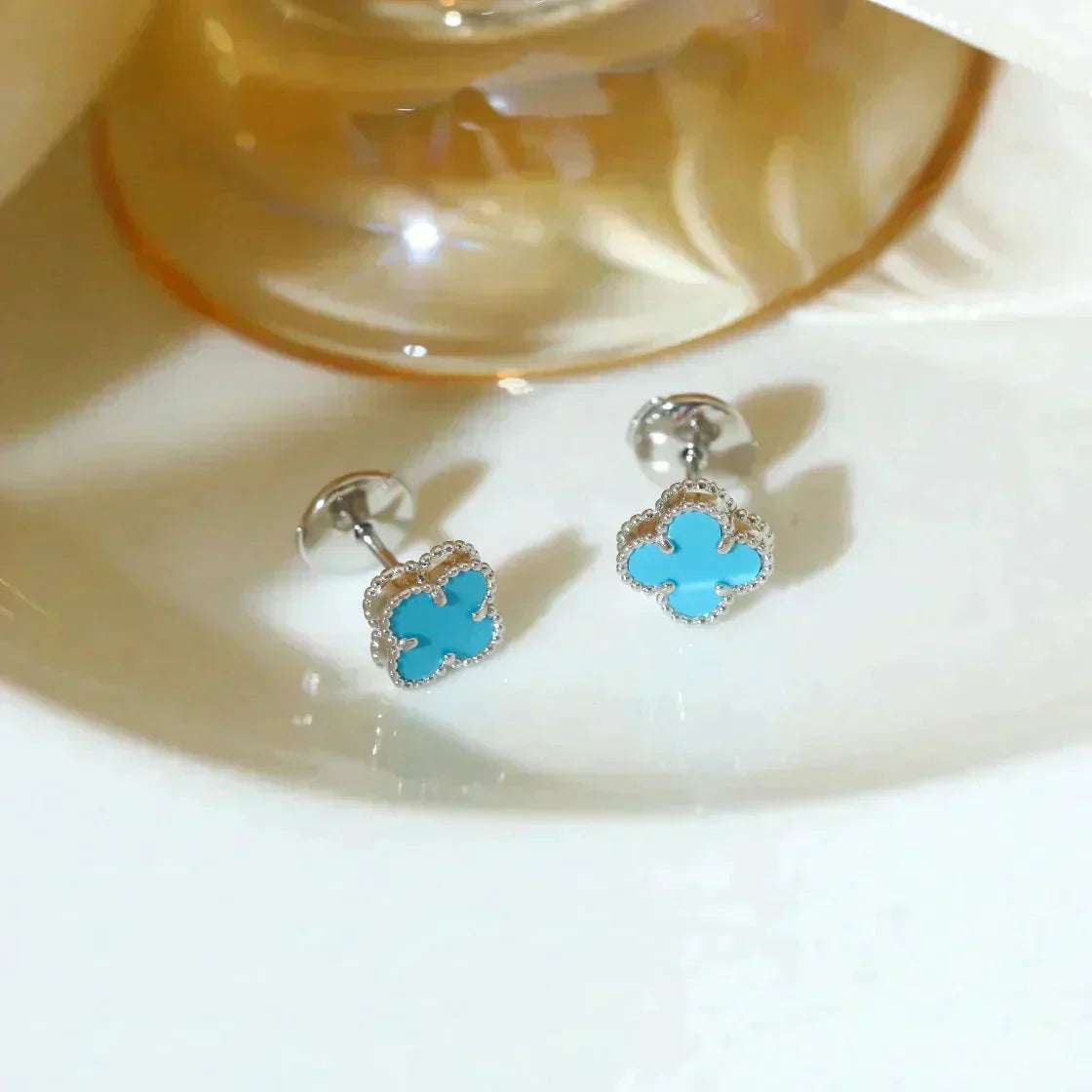 [Echo ]CLOVER MINI 9.5MM ONYX STUD EARRINGS SILVER