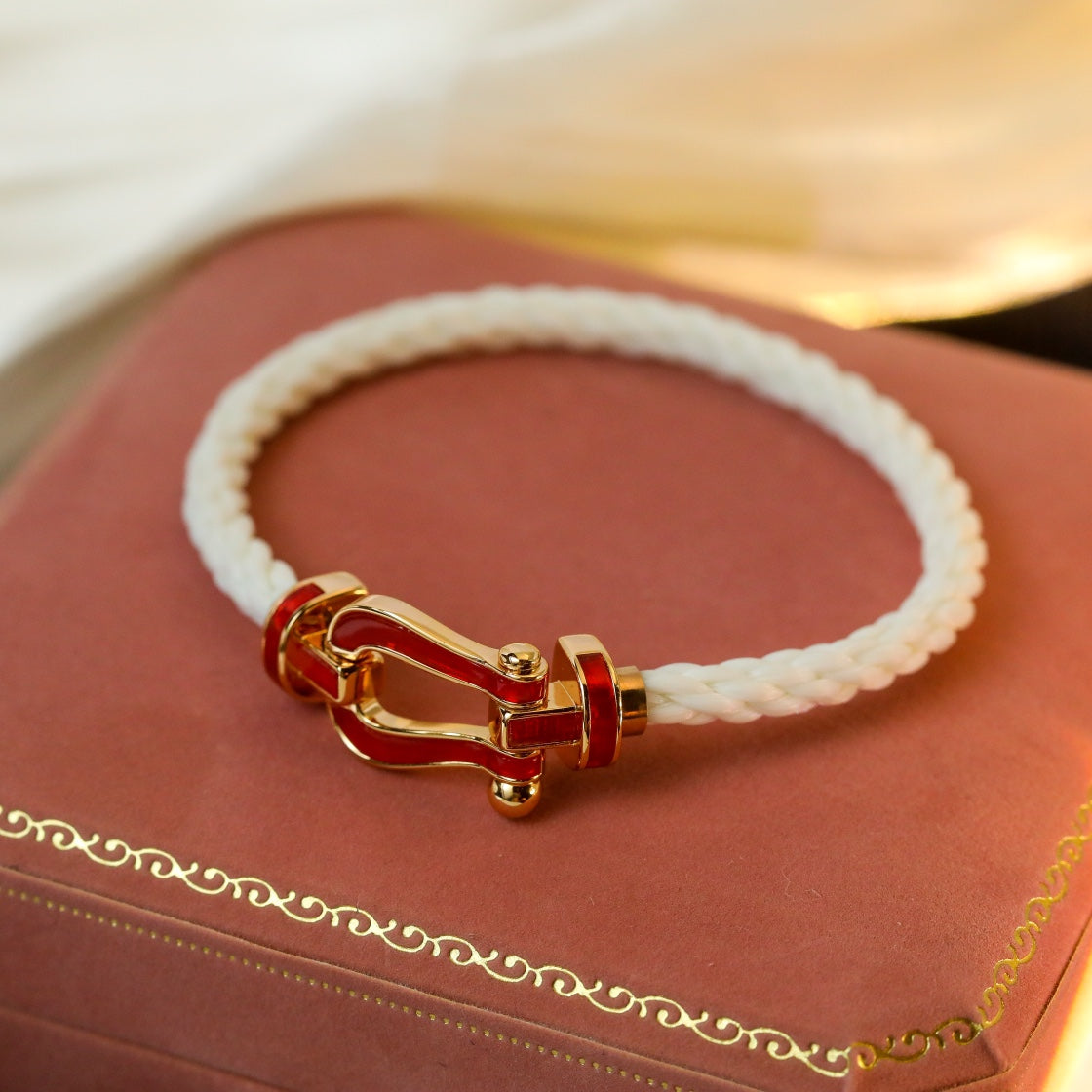 [Echo ]FORCE 10 WHITE TEXTILE DIAMOND PAVED