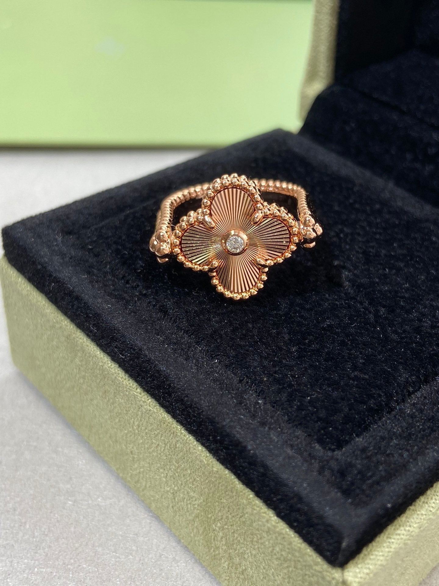 [Echo ]CLOVER RIVERSIBLE ROSE GOLD RING