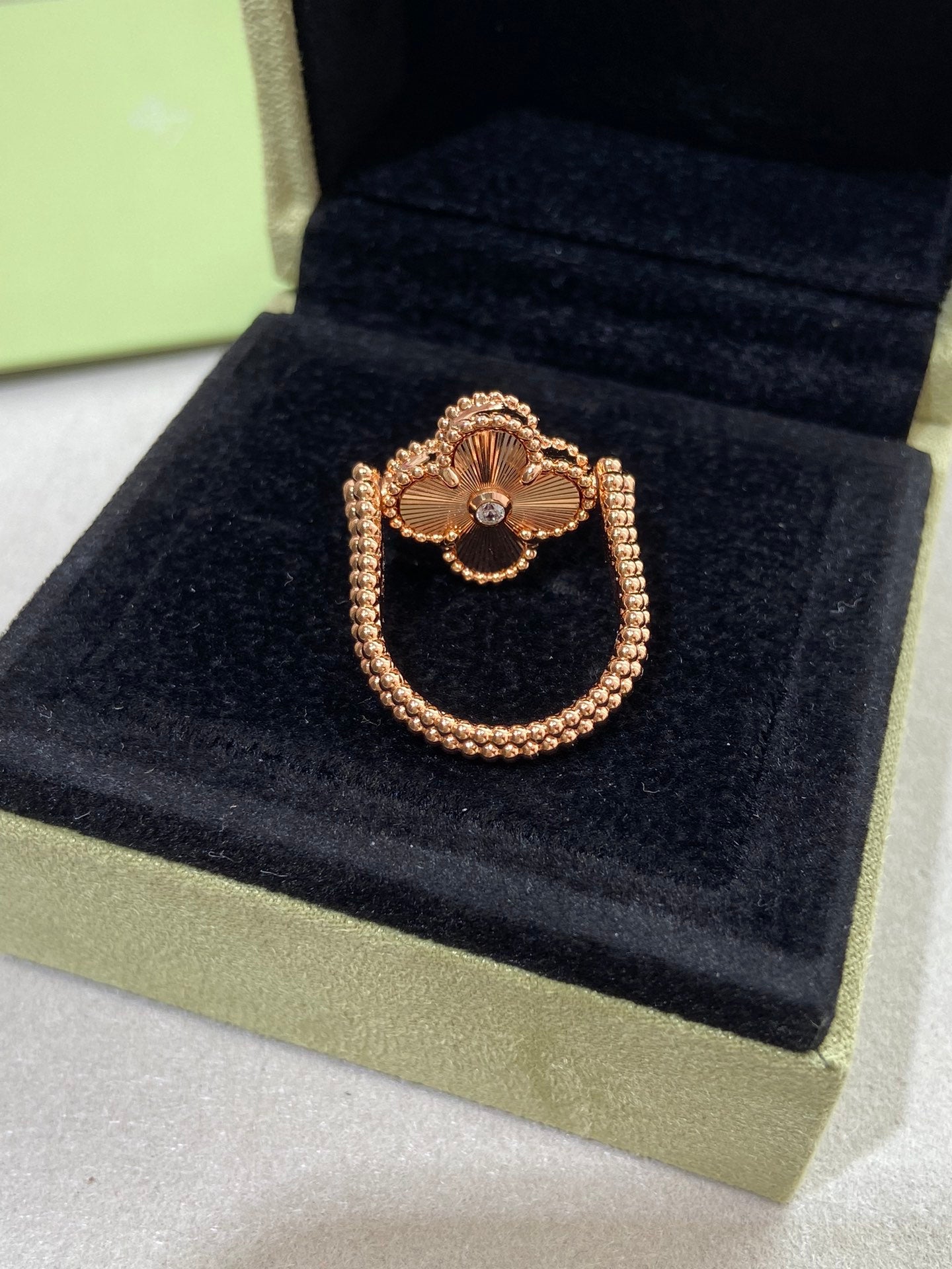 [Echo ]CLOVER RIVERSIBLE ROSE GOLD RING