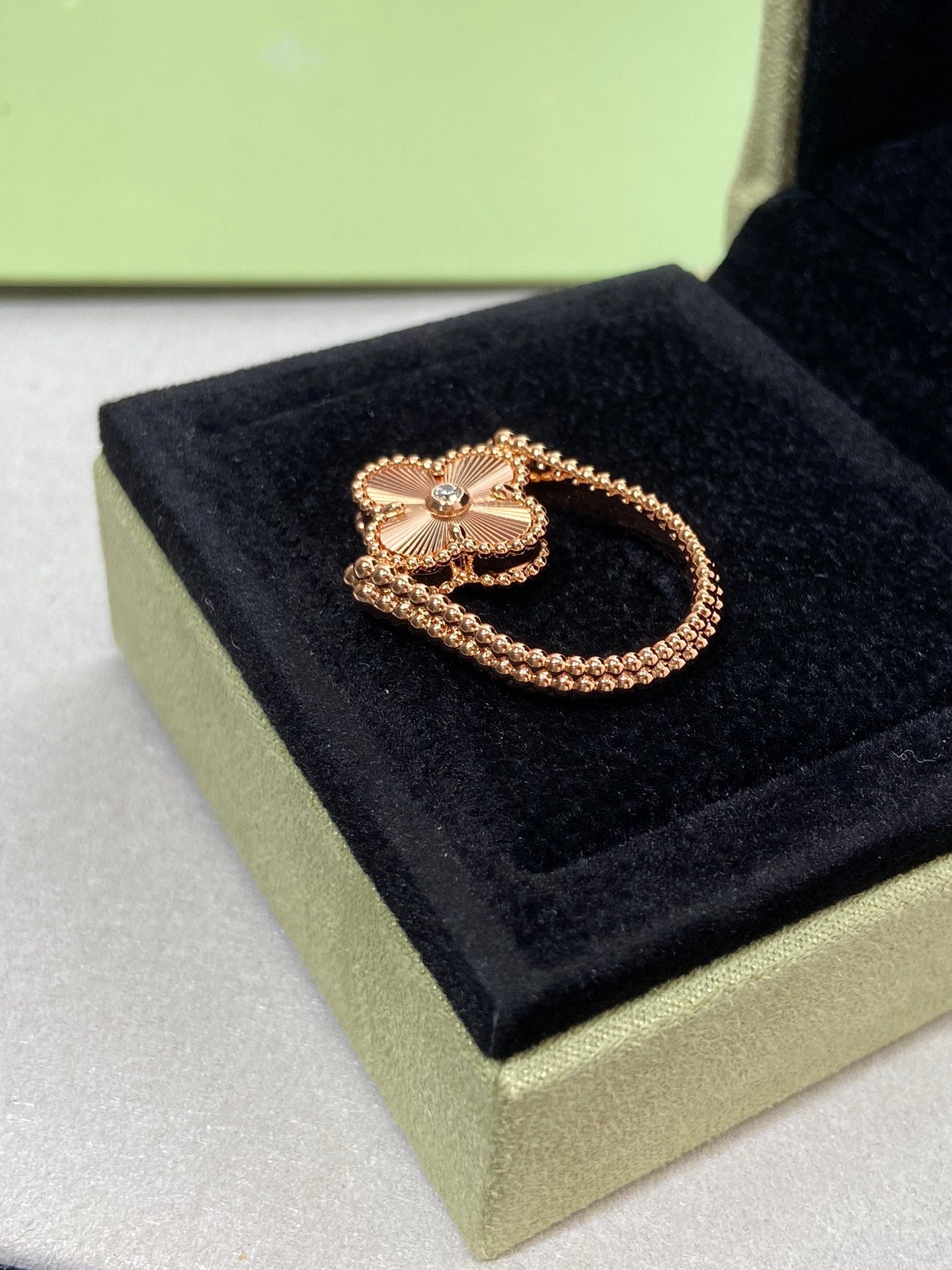[Echo ]CLOVER RIVERSIBLE ROSE GOLD RING