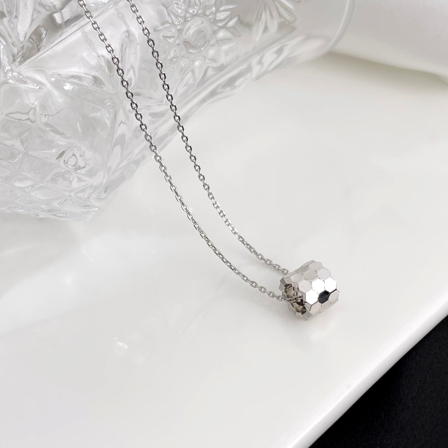 [Echo ]BEE MINI NECKLACE