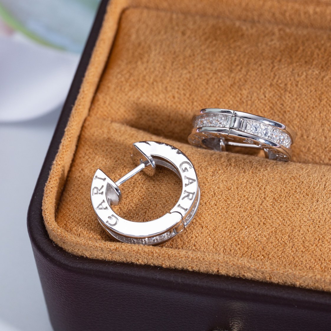 [Echo ]ZERO 1 MINI SILVER DIAMOND EARRINGS