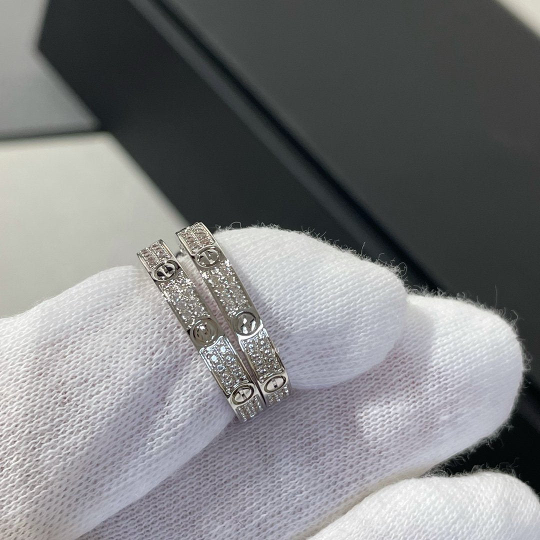 [Echo ]LOVE DIAMOND SILVER HOOP EARRINGS