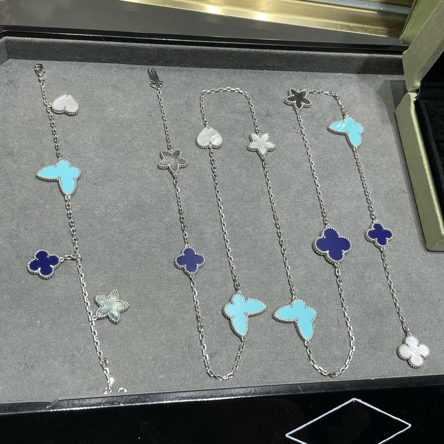 [Echo ]LUCKY CLOVER SILVER 11 MOTIF NECKLACE