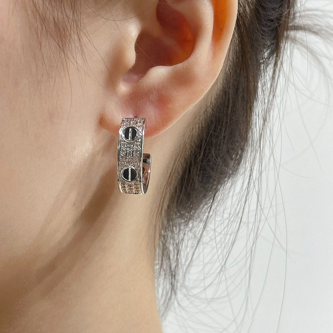 [Echo ]LOVE CERAMIC DIAMOND PAVED SILVER EARRINGS