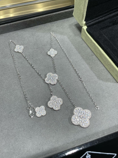 [Echo ]CLOVER 6 MOTIF DIAMOND PAVED NECKLACE