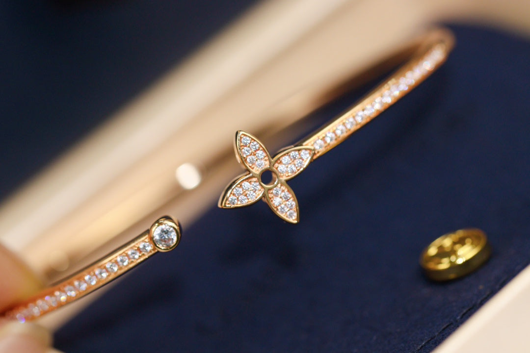 [Echo ]IDYLLE PINK GOLD OPEN BRACELET DIAMOND PAVED