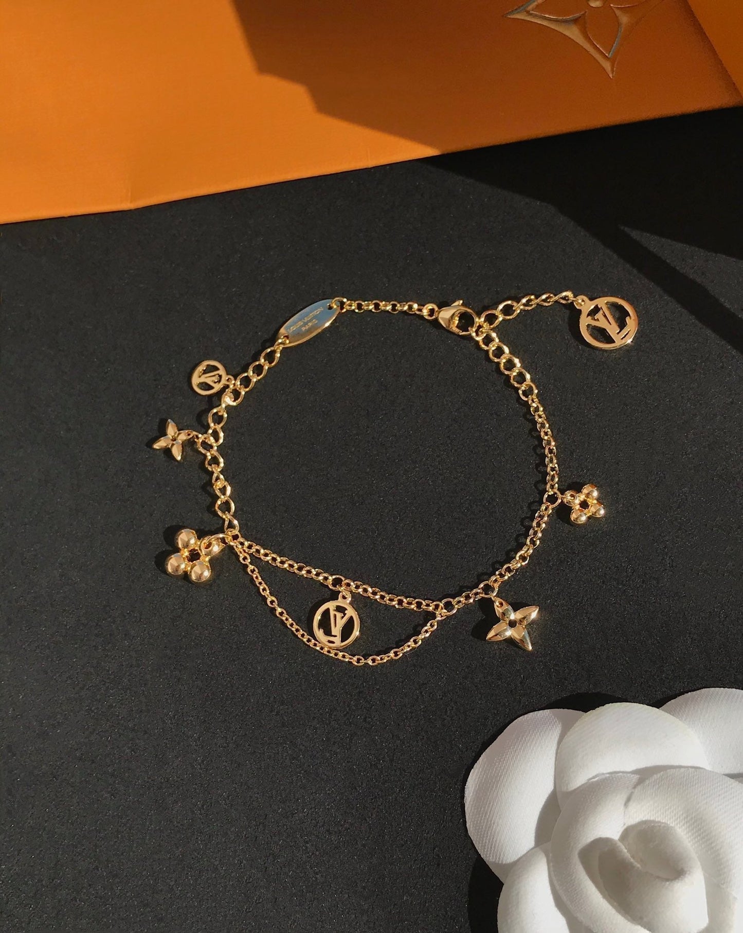 [Echo ]BLOOMING PINK GOLD MOP BRACELET
