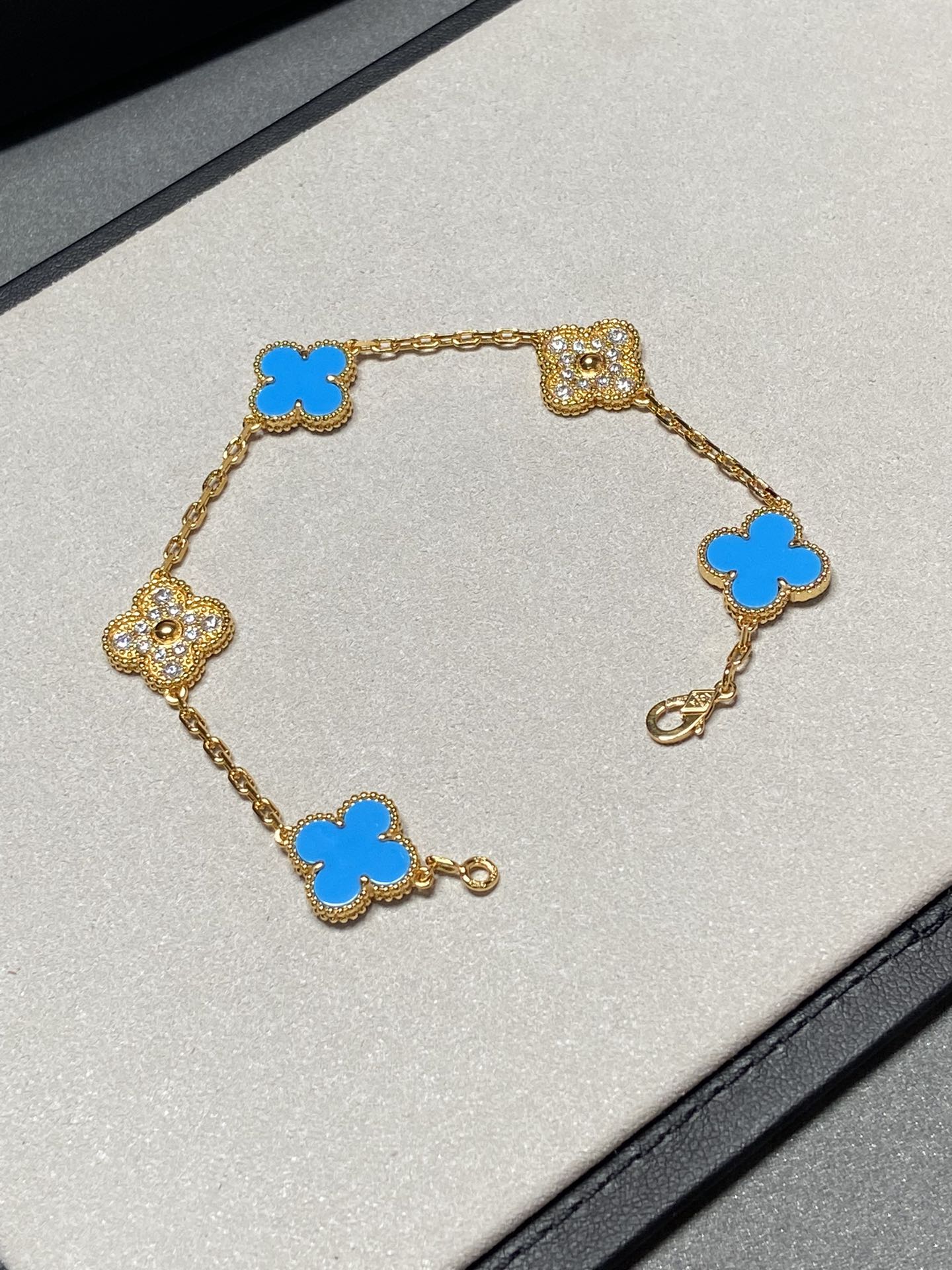 [Echo]CLOVER 5 MOTIF BLUE CHALCEDONY DIAMOND GOLD BRACELET