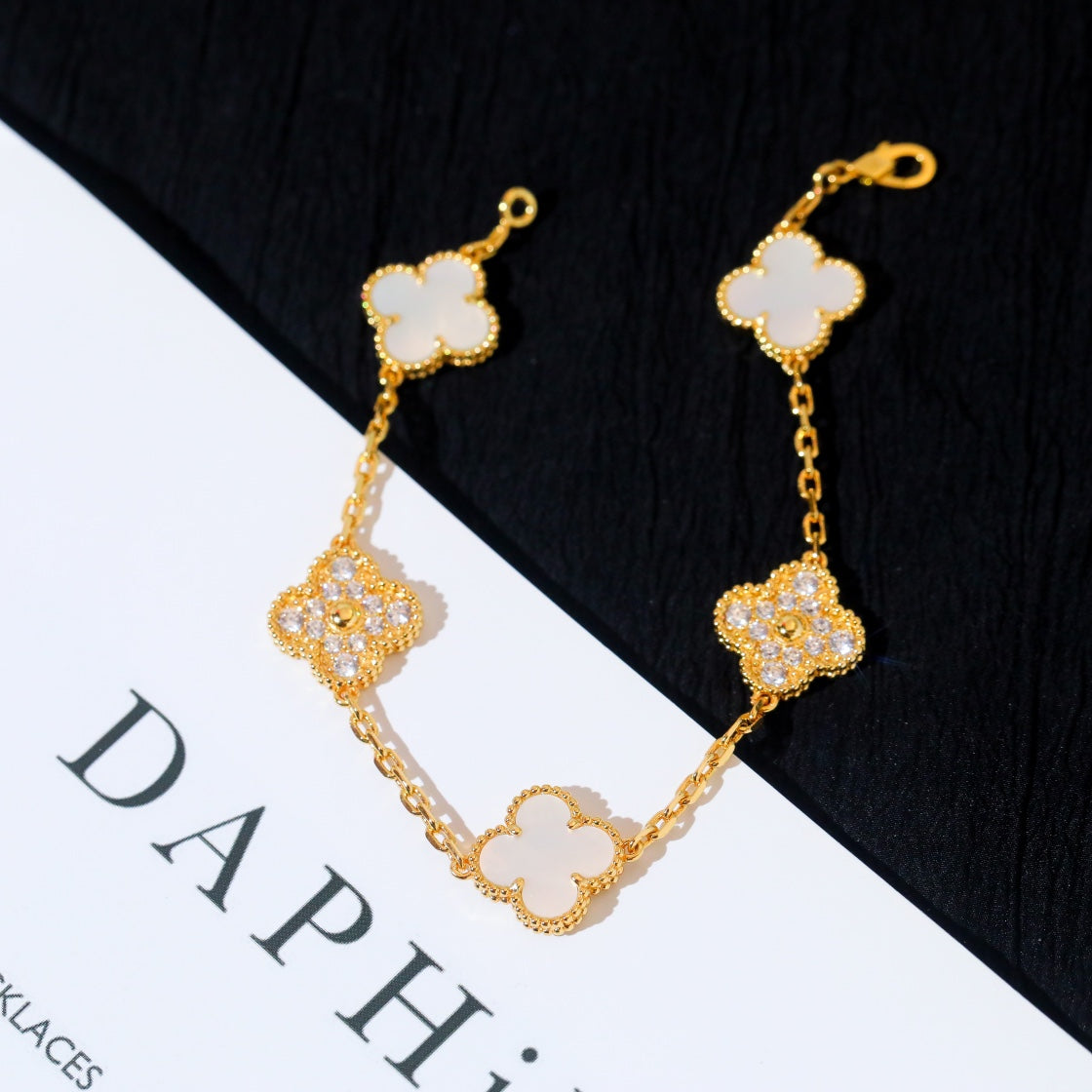 [Echo]CLOVER BRACELET 5 MOTIF WHITE MOP DIAMOND