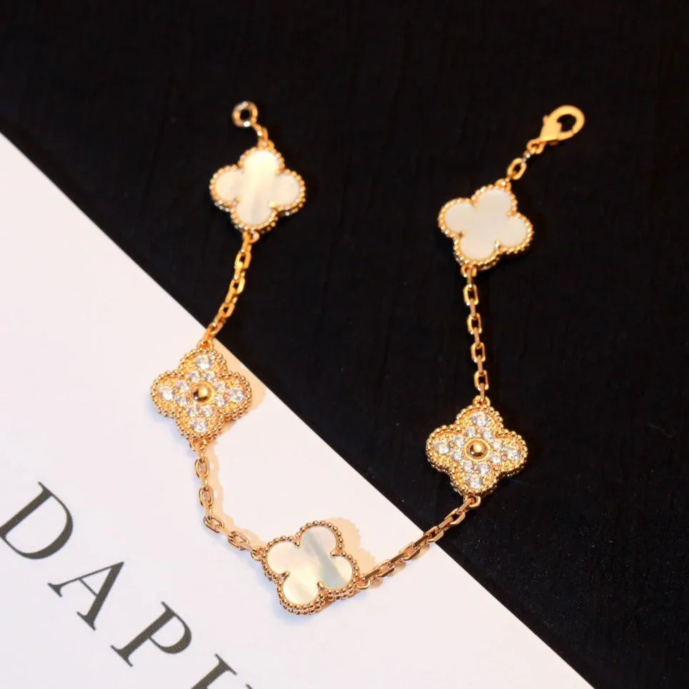 [ECHO ]CLOVER WHITE PEARL MOP 5 MOTIF BRACELET COLLECTION