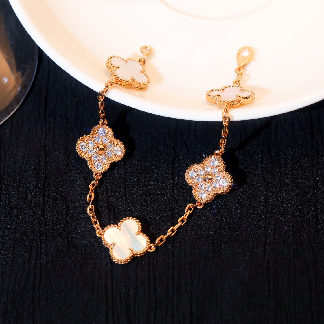 [Echo]CLOVER BRACELET 5 MOTIF WHITE MOP DIAMOND