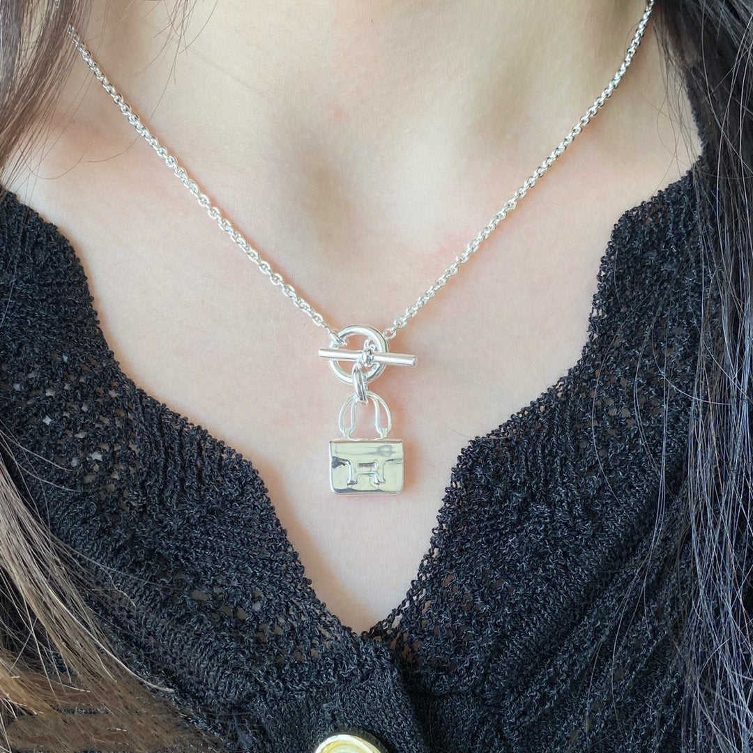 [Echo ]CONSTANCE PEDANT SILVER NECKLACE