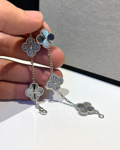 [Echo]CLOVER 5 MOTIF SILVER DIAMOND BRACELET