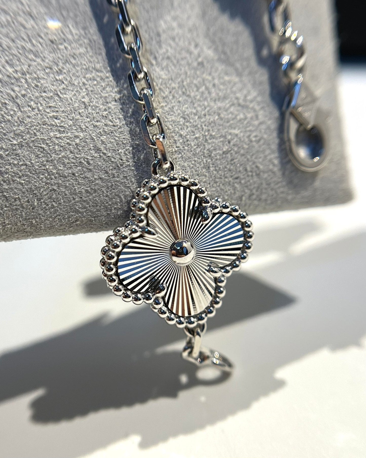 [Echo]CLOVER 5 MOTIF SILVER DIAMOND BRACELET
